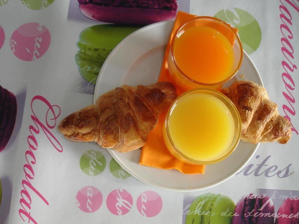 Agape Hotel Bessines Екстериор снимка